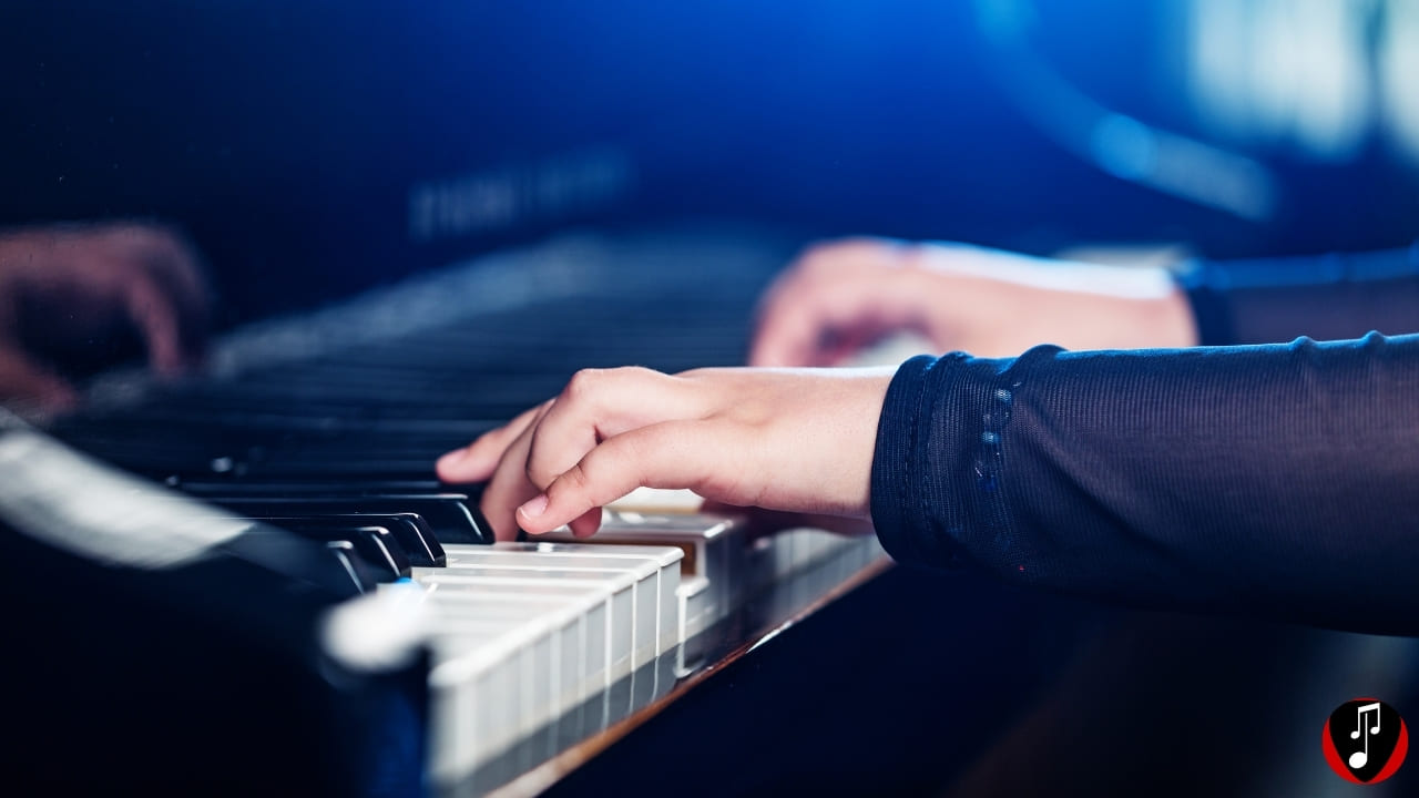 Curso de piano popular: com o professor Lê Santana 5 curso de piano online popular iniciantes